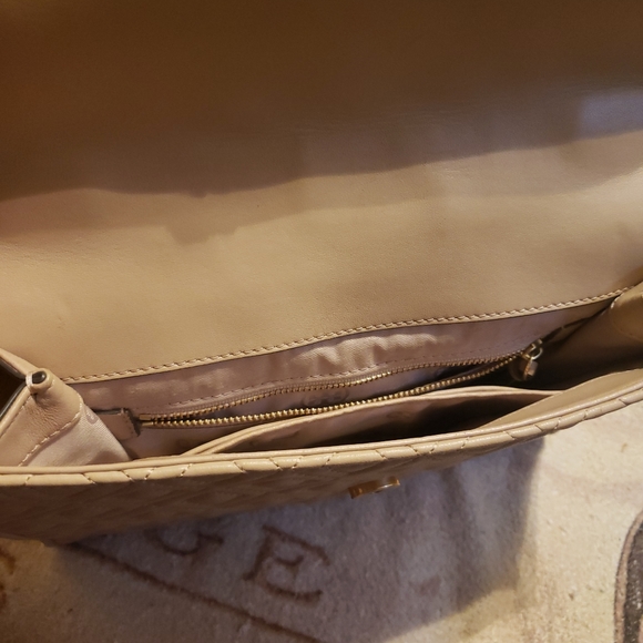 Tory Burch Shoulder Bag - Picture 4 of 13